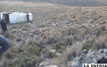 El motorizado se embarrancó cerca de Yunguna /LA PATRIA