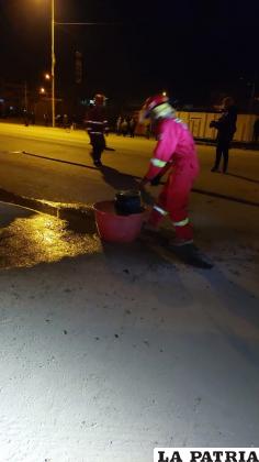 Personal bomberil intervino sofocando el incendio provocado /STPO