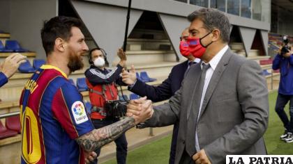 Laporta presidente del Barcelona esperanzado en que Messi seguirá /as.com