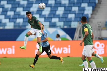 Ramiro Vaca intentó manejar el mediocampo, pero no tuvo mucho éxito /FBF