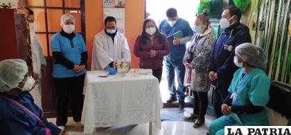 Personal de salud participó de la santa misa /LA PATRIA