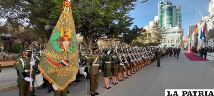 El acto se registró en el frontis de la Gobernación /LA PATRIA
