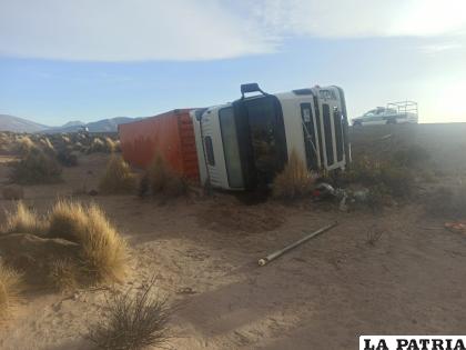 Daños materiales se registraron en el motorizado /Cortesía
