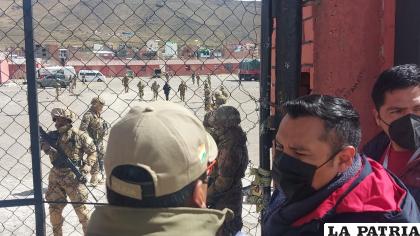 Minutos antes de ejecutar la orden de allanamiento /LA PATRIA
