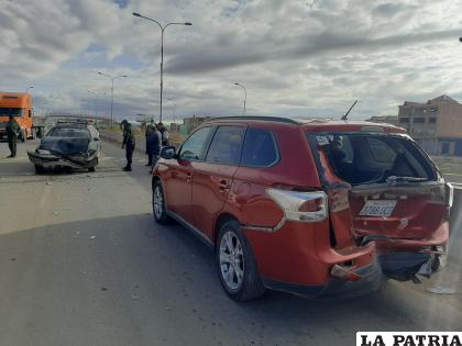 Por el choque, la vagoneta viró en su eje 180º /LA PATRIA
