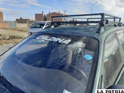 El carro del implicado tiene daños materiales /LA PATRIA

