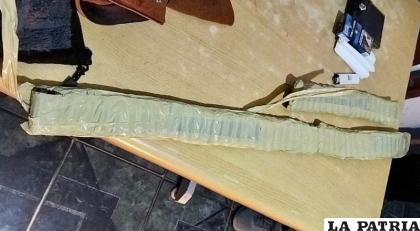 El súbdito boliviano llevaba 73 cápsulas de cocaína en una faja /Gendarmería
