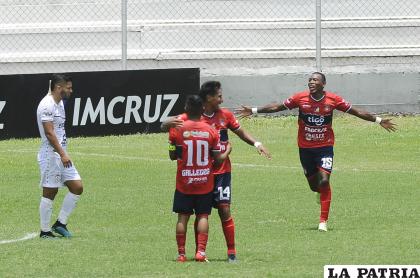 Real Santa Cruz con Universitario abrirán el campeonato Clausura 2022 /APG