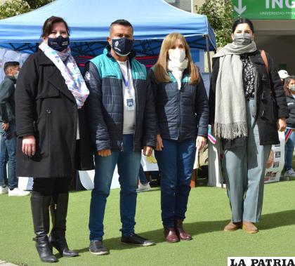 Autoridades de la UPAL Vanessa Zenteno; José Luna, vicerrector; Patricia Miranda, rectora; Ginamaría García, vicerrectora académica nacional (de Izq. a Der.) / LA PATRIA