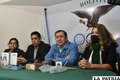 Miembros de la ONAD y el Comité Olímpico Boliviano / APG