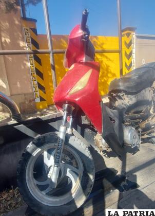 La motocicleta era conducida por un adolescente de 13 años 
/LA PATRIA
