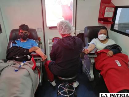Donantes voluntarios extendieron su brazo a la vida 
/ LA PATRIA