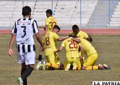 CDT Real Oruro eliminó al decano de la Copa Bolivia /LA PATRIA