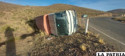 La camioneta terminó de esta manera /Cortesía