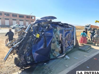 El chofer de la camioneta fue socorrido al hospital Agramont 
/Cortesía