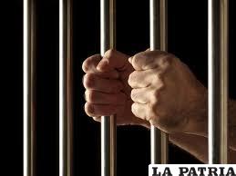 El joven fue sentenciado a cumplir 20 años de cárcel / Foto referencial)
