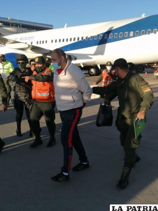 Nallar a su llegada al aeropuerto de El Alto /Ministerio de Gobierno