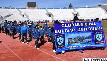 Algunas escuelas de fútbol llegaron desde las provincias /LA PATRIA