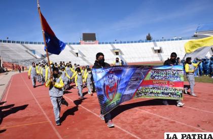 El deporte orureño más vivo que nunca, Escuela de Fútbol Challapata /LA PATRIA