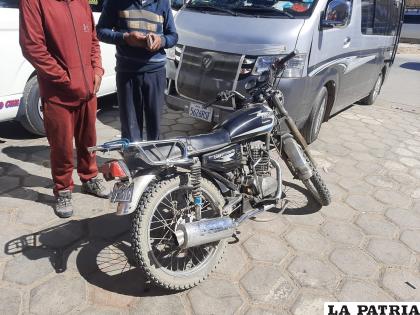 El motociclista fue trasladado hasta un hospital /LA PATRIA
