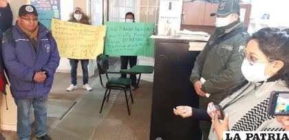 El diálogo que sostuvieron ayer en los dirigentes sindicales y la titular de Trabajo /LA PATRIA
