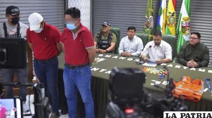 Los servidores fueron identificados como Diego V. y Freddy Ch. /APG