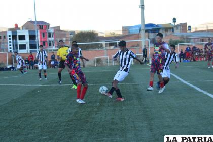 La final de la Sub-17, fue un cotejo de ida y vuelta /LA PATRIA
