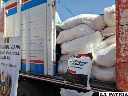 Los saquillos con el bicarbonato que podrían ser utilizados para fabricar droga /Erbol