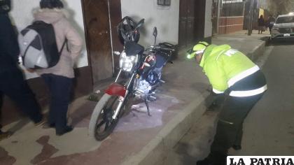 Personal de División Especiales de Tránsito indaga las circunstancias del accidente / LA PATRIA