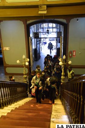 Las autoridades inaugurando el Día de Museos
