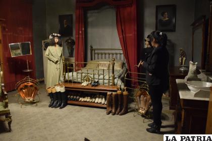Los visitantes admiraron todo el lujo e historia de la casa de Simón I. Patiño  