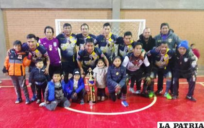 Gran victoria del elenco de Independiente Pontejo /LA PATRIA