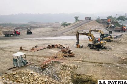 Mucho del mercurio empleado en minería proviene de empresas ilegales /RRSS