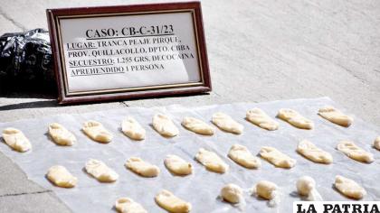 Exhiben preservativos con cocaína líquida /Opinión