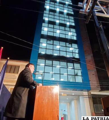 El edificio ecosustentable fue inaugurado anoche /LA PATRIA