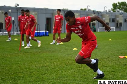 El seleccionado boliviano cerró prácticas ayer en New Jersey 
/Arturo Orgaz FBF
