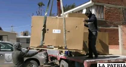 Oruro recibe 41 refrigeradores para mejorar la calidad de conservación de las vacunas /SEDES
