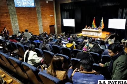 Gabinete ampliado. /RRSS