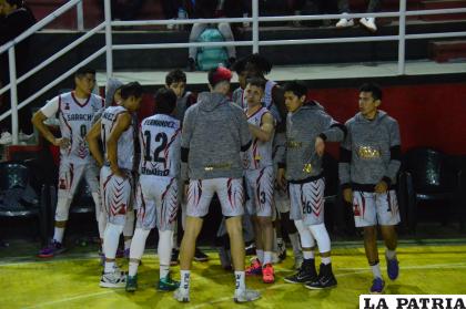 Saracho necesita ganar para recuperar la chance de clasificación /LA PATRIA