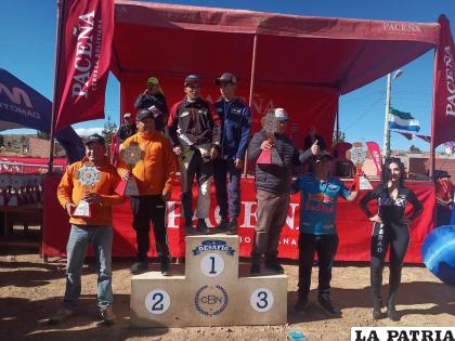 Oscar Chambi logró el segundo lugar en la Clase R1B /Febad