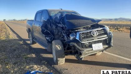  La camioneta terminó con deterioros en su estructura /LA PATRIA