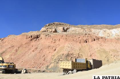 Resolución Constitucional 157/2022 determina el cese de operaciones de explotación del cerro San Pedro /LA PATRIA