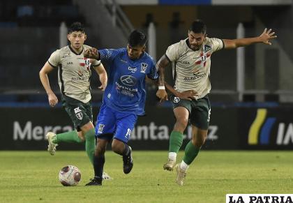 División de honores entre Palmaflor y Real Tomayapo /APG