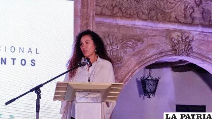 Oriana de Alencar Villarroel