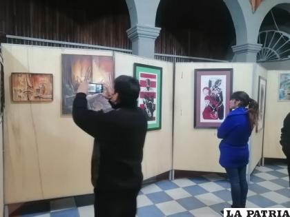Exposición de arte plástico boliviano ??El Cerco Cultural? / LA PATRIA
