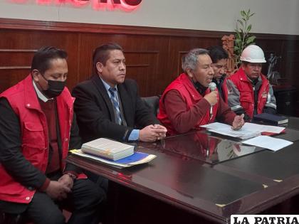 La asesoría jurídica y la unidad de comunicación encabezaron las denuncias /LA PATRIA
