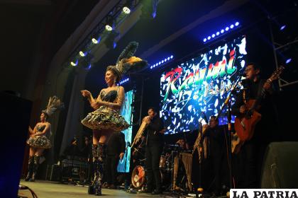 Raymi Bolivia deslumbra en escenario /LA PATRIA