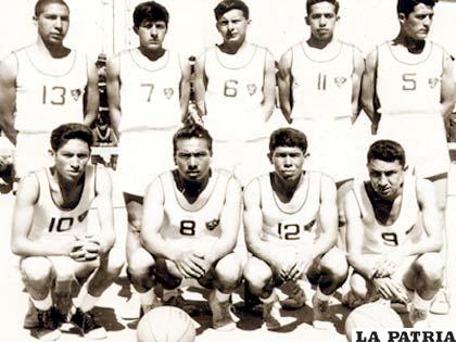 Equipo de básquetbol 1965