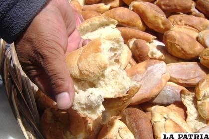 En algunas panaderías venden panes de bajo peso