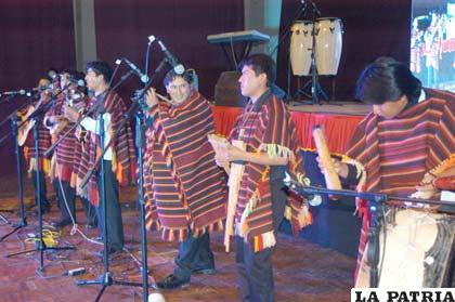 Artistas esperan aún pago de premios del Festival de la Canción “Aquí… Canta Bolivia”